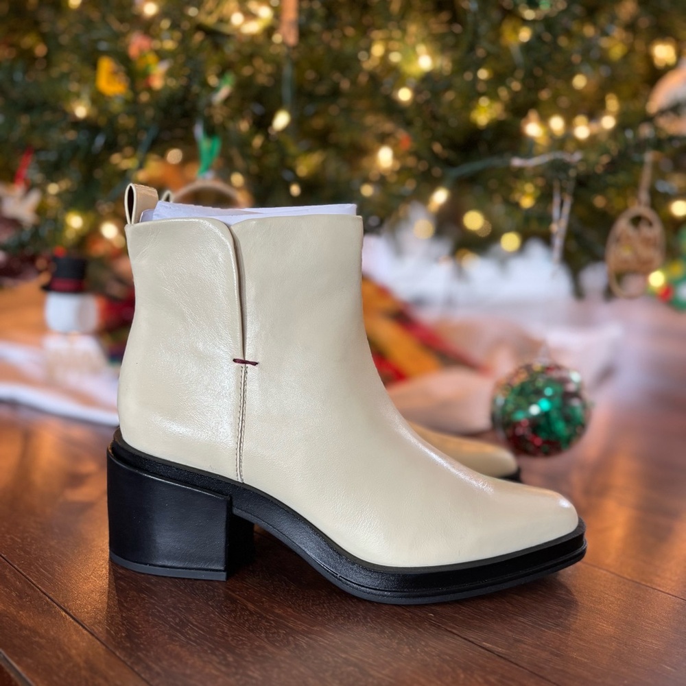 Franco Sarto Dalden Leather Bootie - Picture 3 of 6